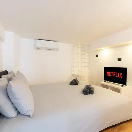 Adventure Rent Luxury - Ponte Milvio Rome